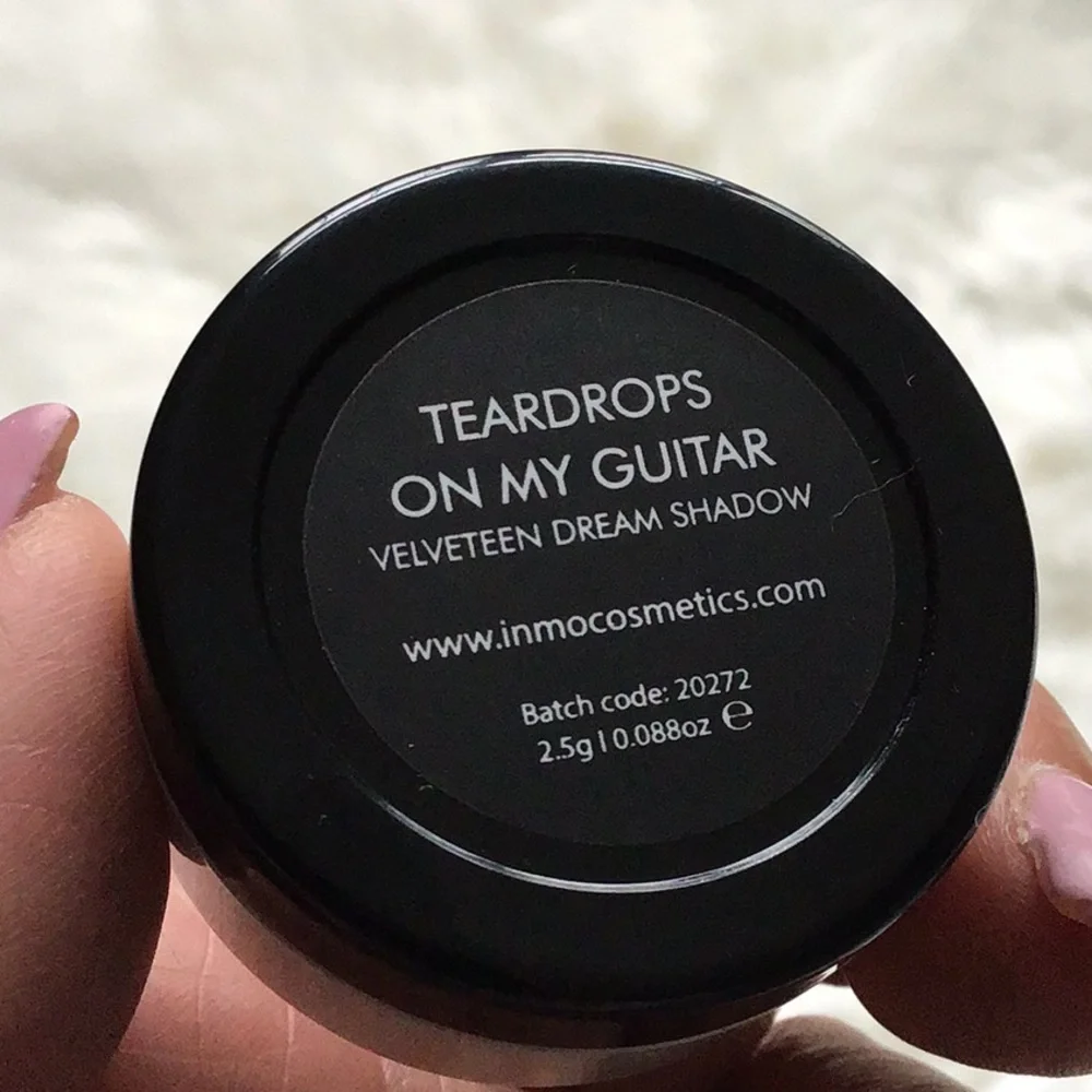 INMO cosmetics velveteen